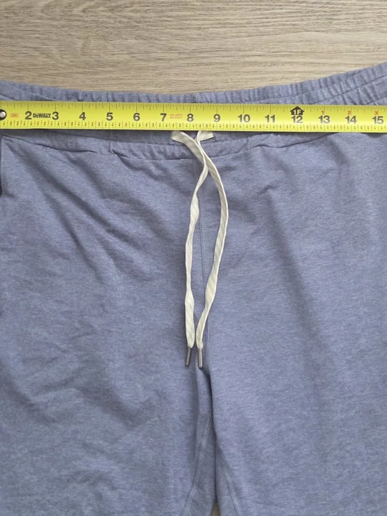 Vuori Heather Gray Women's Jogger Pants with Drawstring - Picture 4 of 5